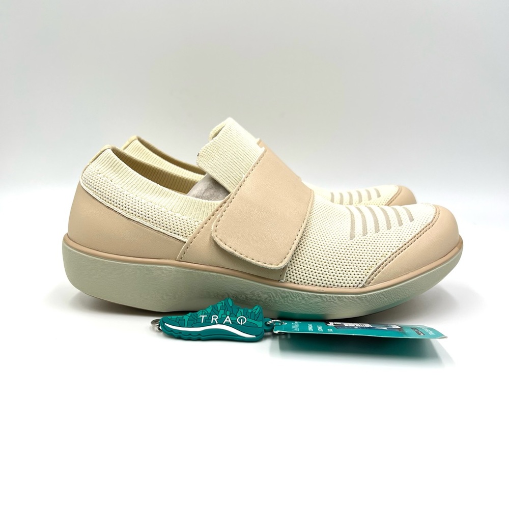 Traq by Alegria Womens 35 EU 5 - 5.5 US Qwik Peeps Cream Walking Sneakers Shoes